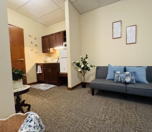 Hickory-Grove-Apartment-Living-Room-Kitchen